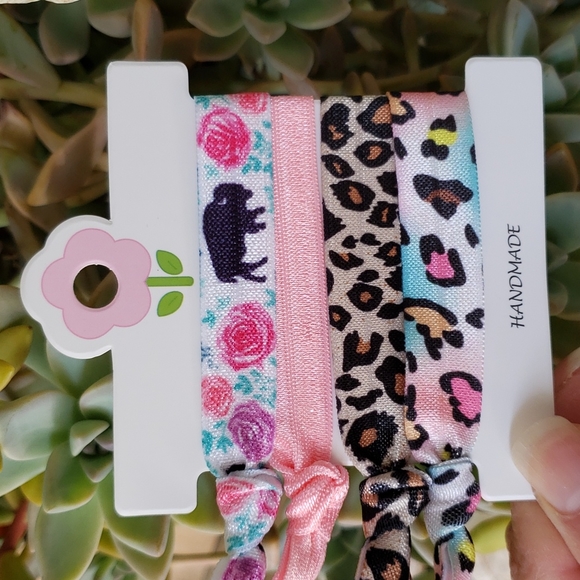 Accessories - Buffalo Leopard Hair Ties Rose Floral Flowers Southwestern Pink Wild West Cowgir